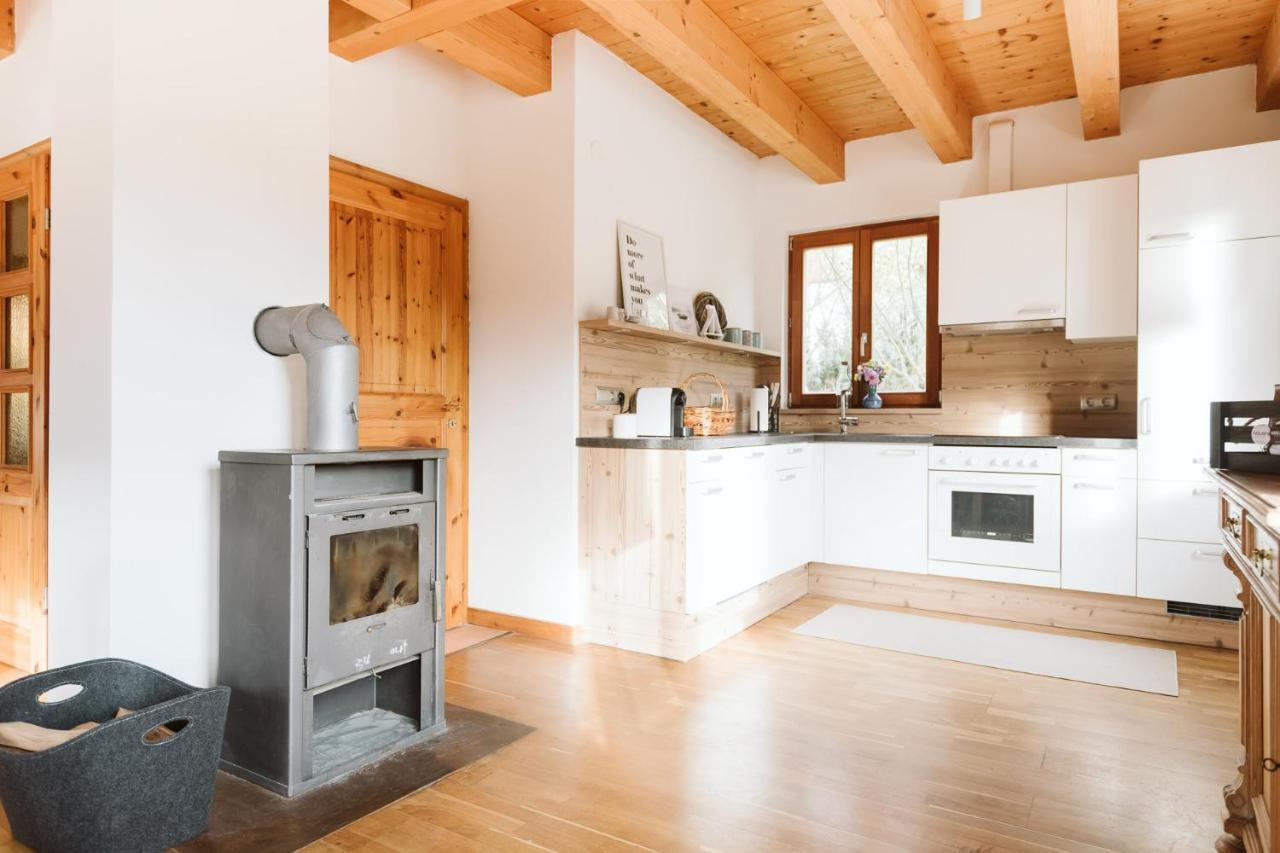 Mirnockahoi - Familienfreundliches Ferienhaus Fuer 4 Erwachsene, Maritimes Bergerlebnis, Panoramablick Von Terrasse Und Balkon, Carinthia, Millstaettersee Ferndorf Exterior foto