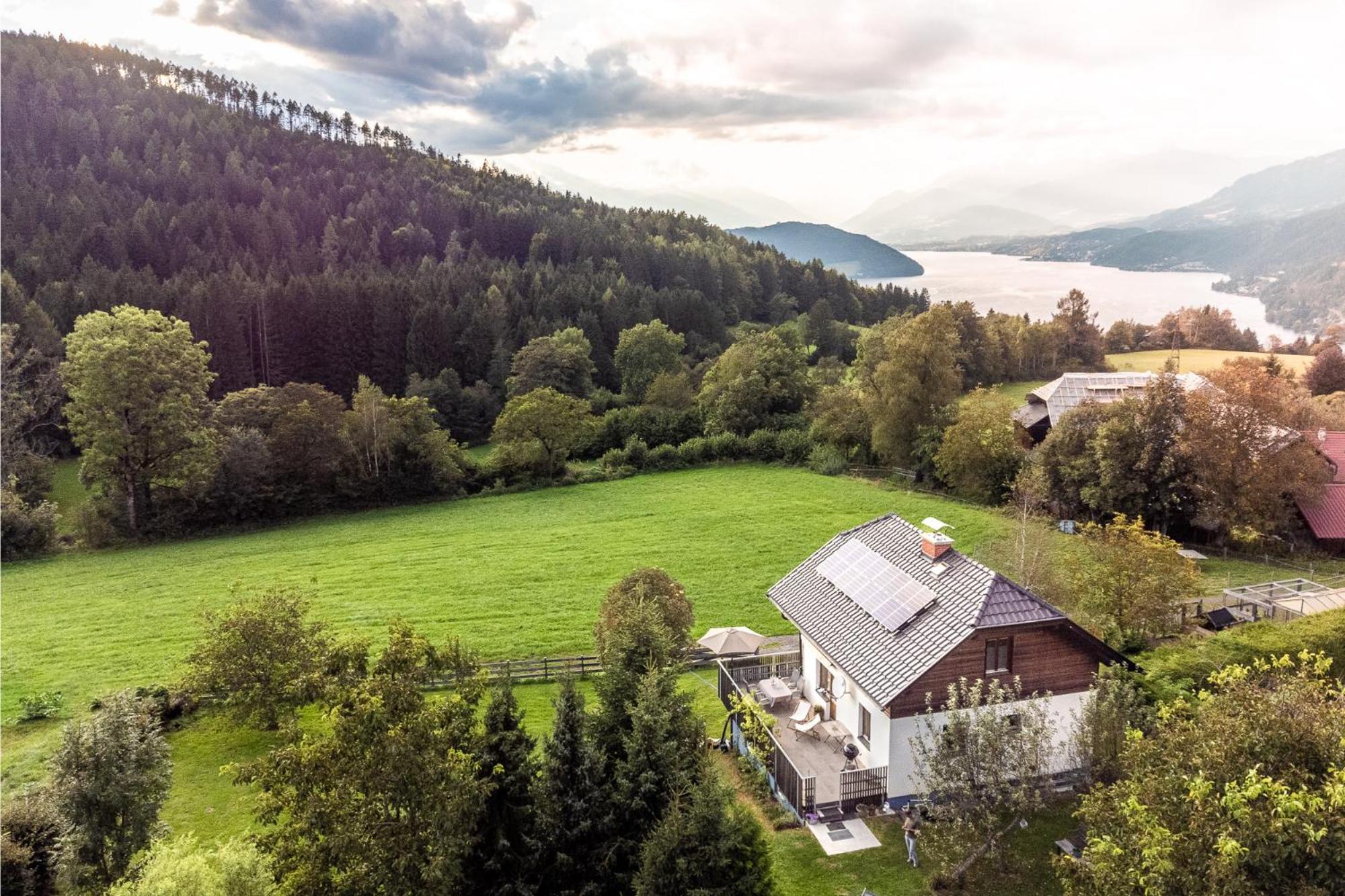 Mirnockahoi - Familienfreundliches Ferienhaus Fuer 4 Erwachsene, Maritimes Bergerlebnis, Panoramablick Von Terrasse Und Balkon, Carinthia, Millstaettersee Ferndorf Exterior foto
